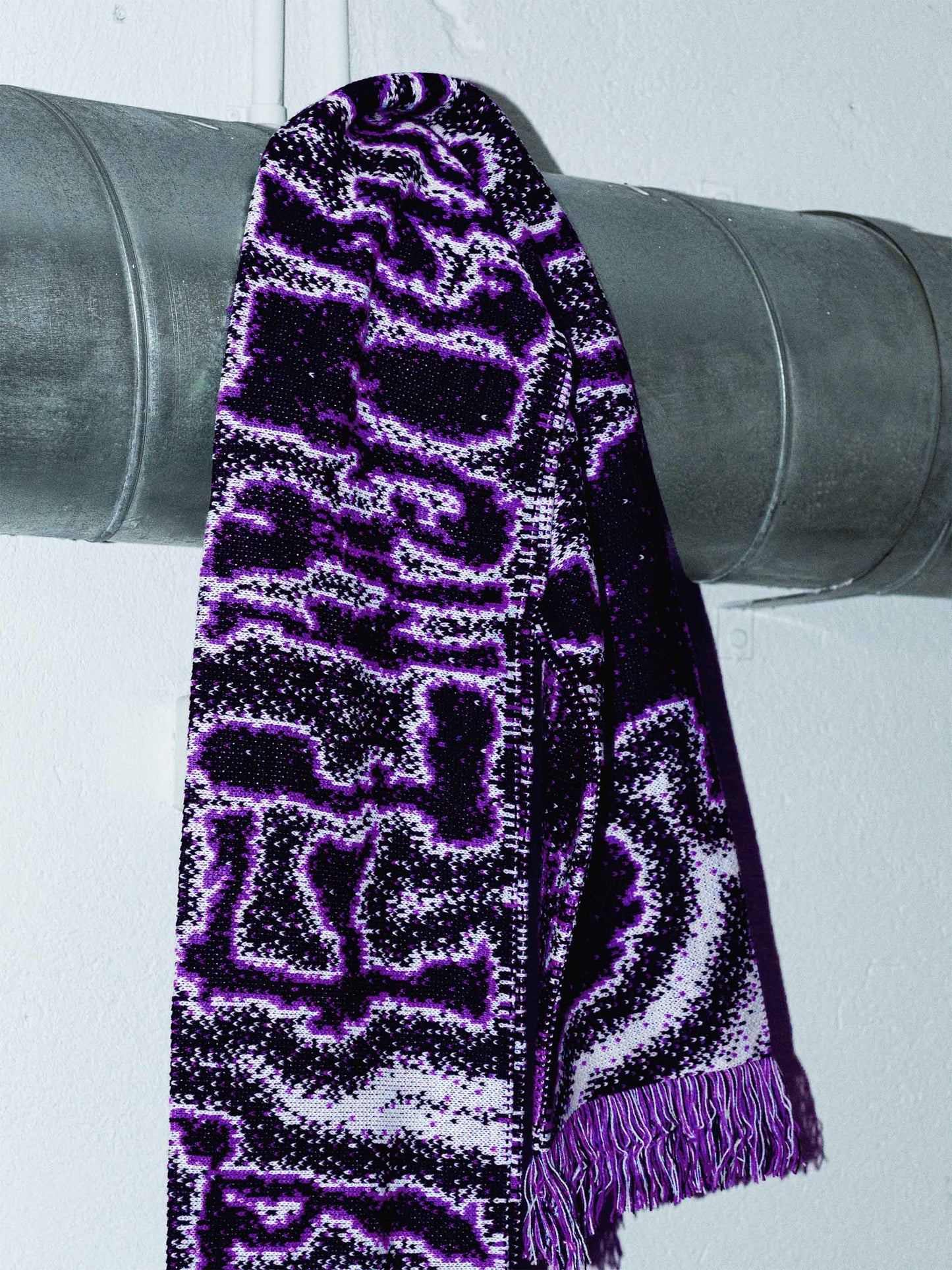 BT Flimmer Scarf